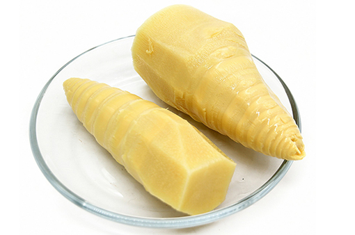 Canned bamboo shoot whole halves strips